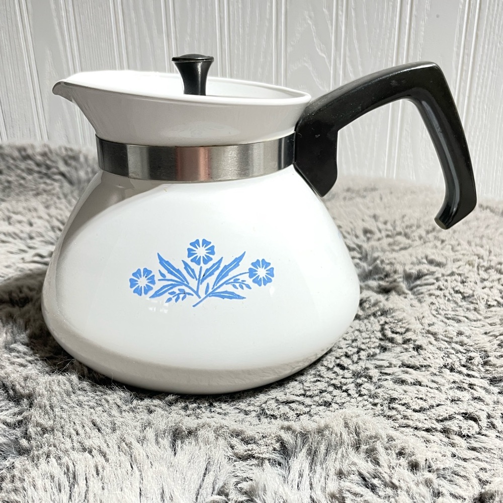 Corning Ware Vintage Blue Cornflower
Coffee /tea Pot 6 Cup Wildflower...